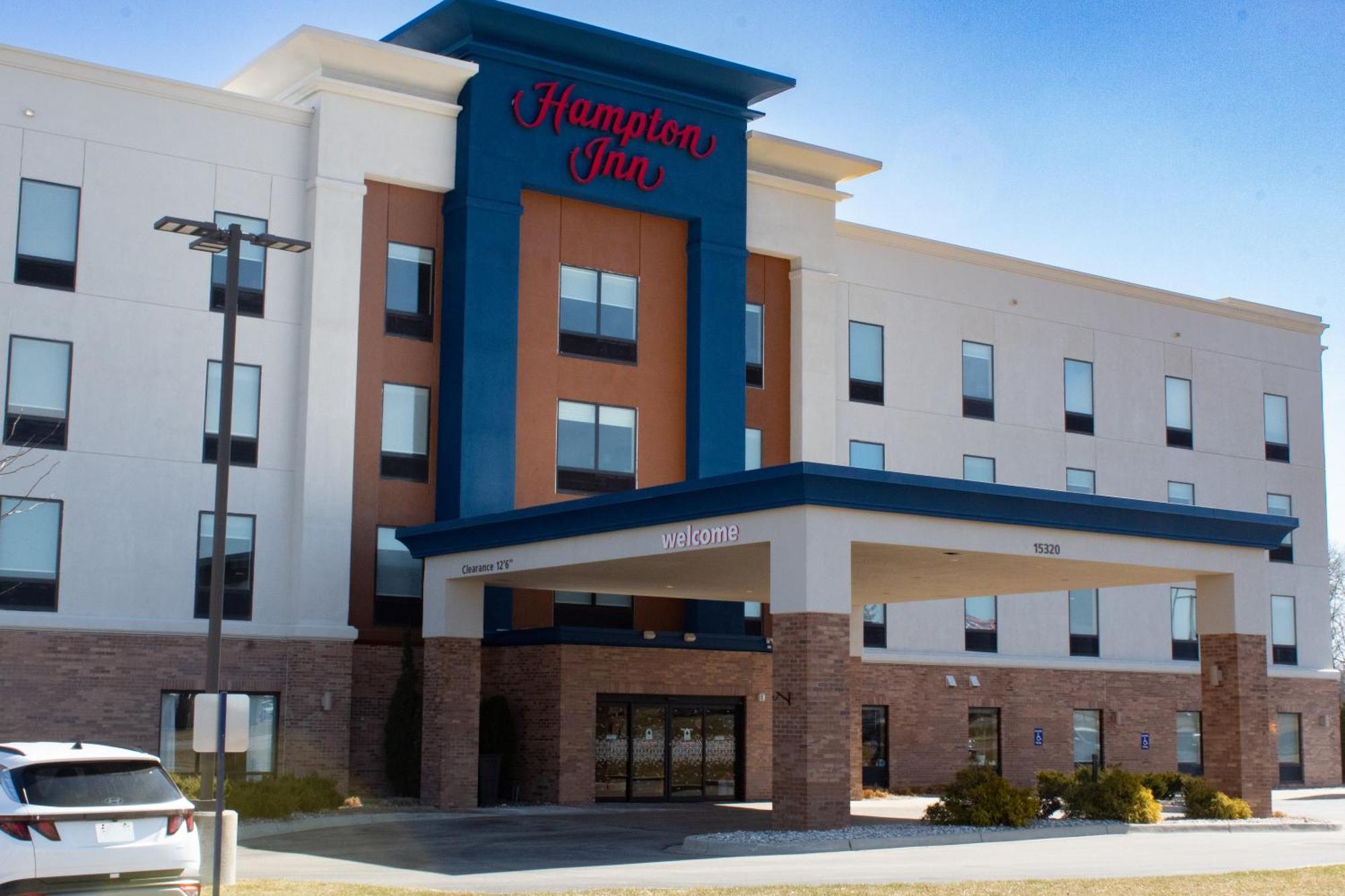 Hampton Inn & Suites Big Rapids, Mi Exterior photo
